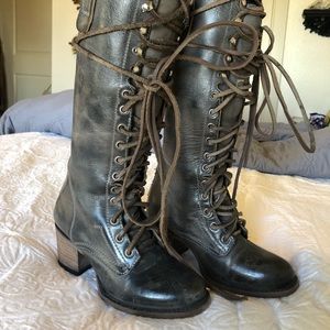 Grey Grany Freebird Lace-up Boots Size 6